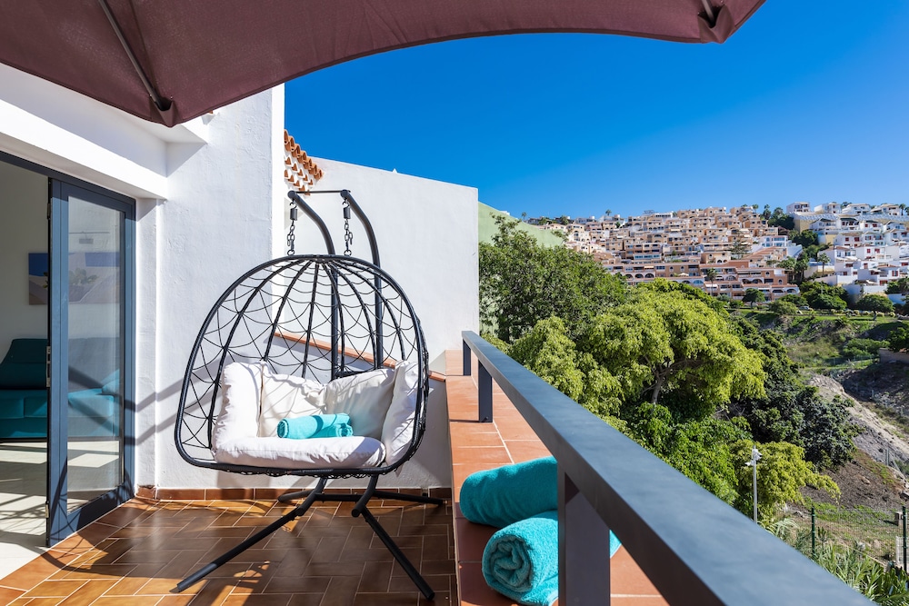 Haciendas Village Tenerife — Hotel rooms in Costa Adeje, Canary Islands