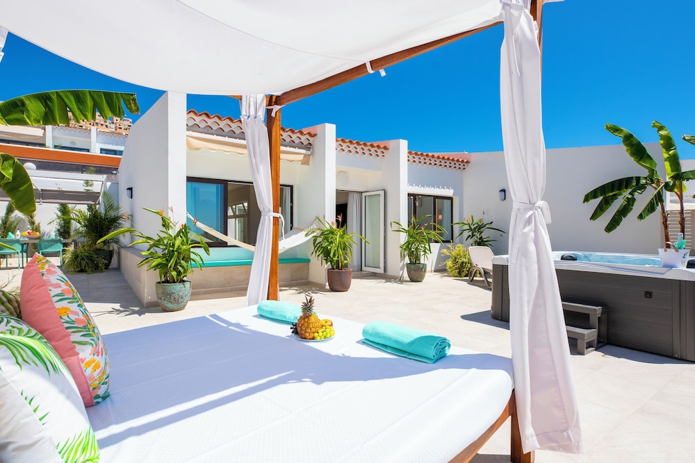 Haciendas Village Tenerife — Hotel building in Costa Adeje, Canary Islands