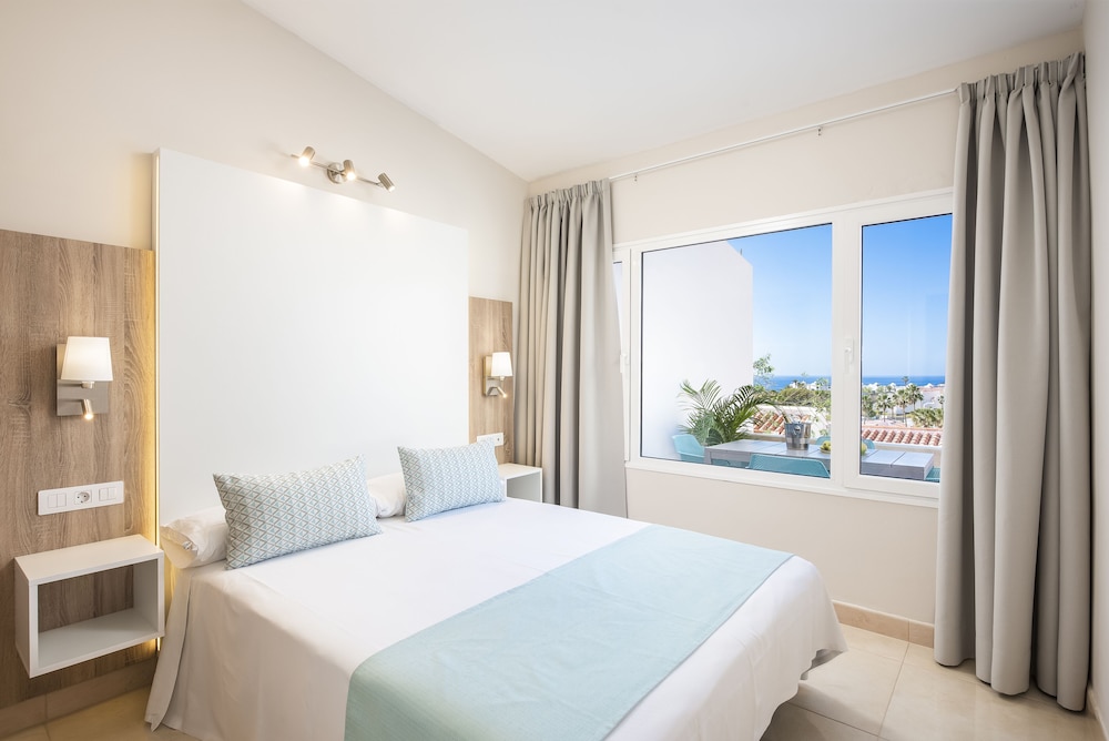 Haciendas Village Tenerife — Hotel rooms in Costa Adeje, Canary Islands