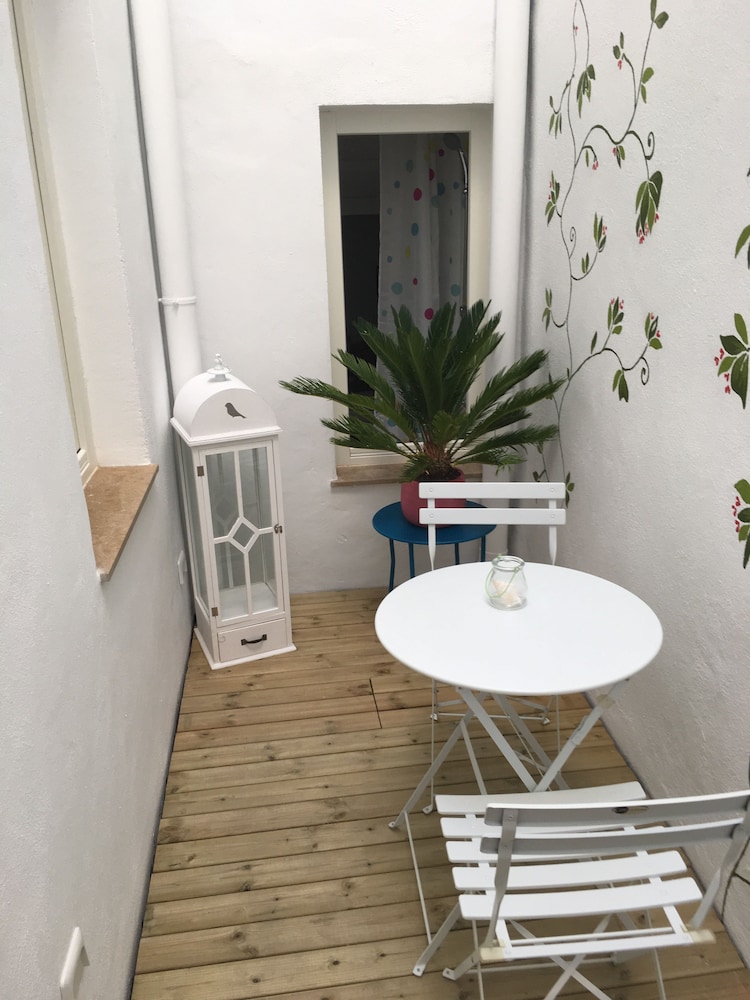 Hotel Romantic Los 5 Sentidos — Hotel building in Ciutadella de Menorca, Balearic Islands