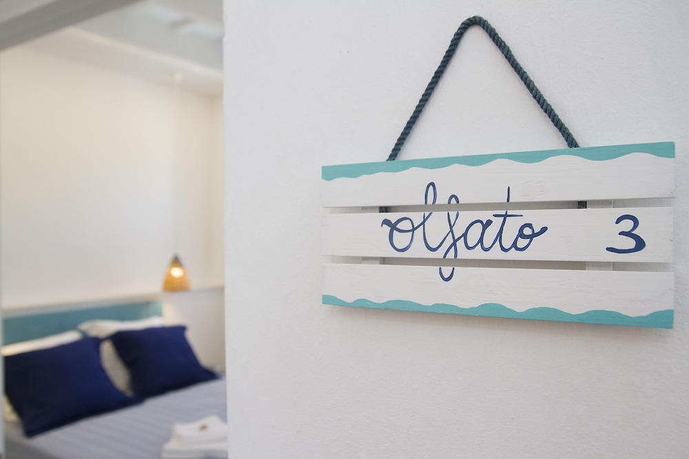Hotel Romantic Los 5 Sentidos — Hotel rooms in Ciutadella de Menorca, Balearic Islands
