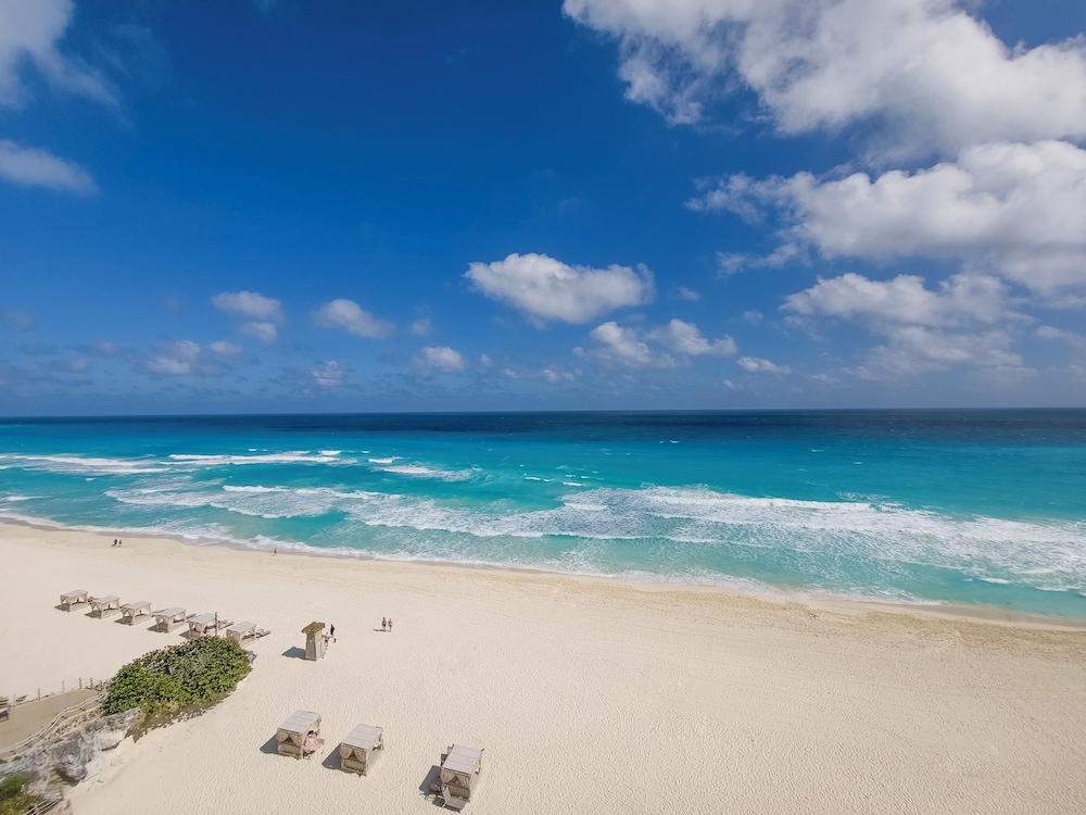 Grand Park Royal Cancun -  All Inclusive — Beach in Cancun, Quintana Roo