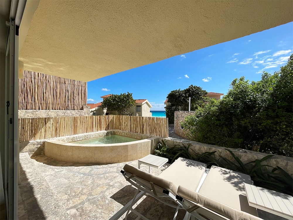 Grand Park Royal Cancun -  All Inclusive — Swimming pool in Cancun, Quintana Roo