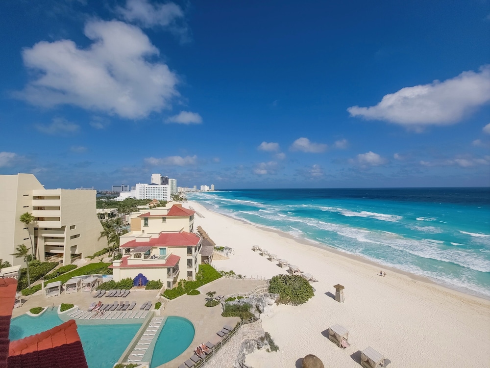 Grand Park Royal Cancun -  All Inclusive — Beach in Cancun, Quintana Roo