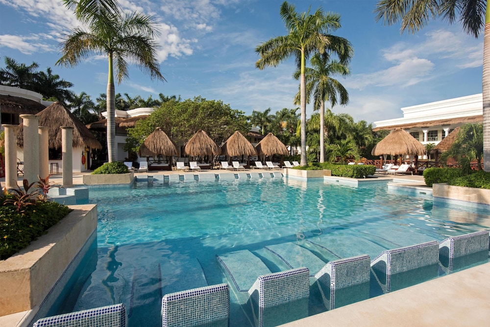 Grand Riviera Princess - All Inclusive — Swimming pool in Playa del Carmen, Quintana Roo