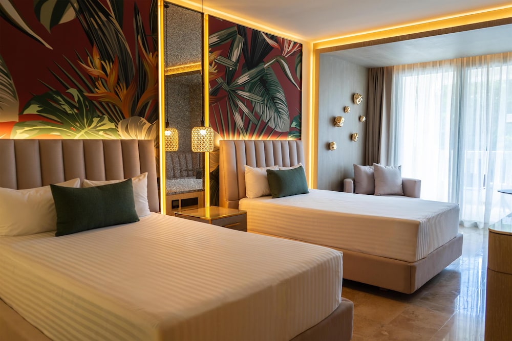 Grand Riviera Princess - All Inclusive — Hotel rooms in Playa del Carmen, Quintana Roo