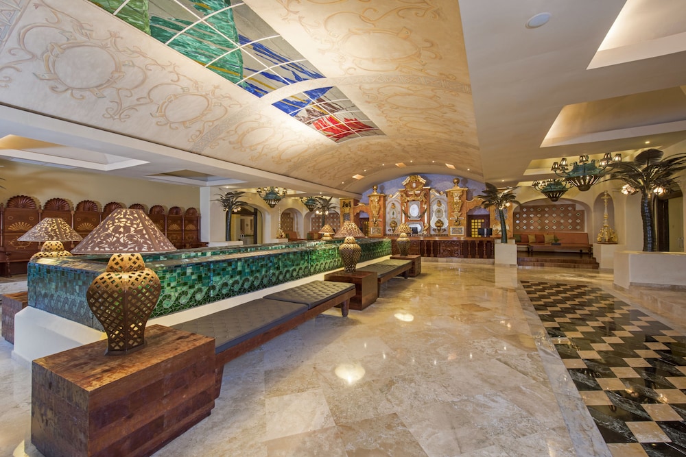 Iberostar Selection Paraíso Lindo - All Inclusive — Hotel building in Playa del Carmen, Quintana Roo