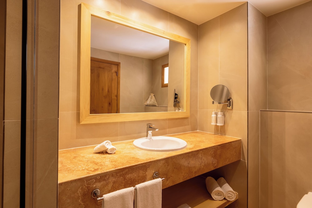 Iberostar Selection Paraíso Lindo - All Inclusive — Hotel rooms in Playa del Carmen, Quintana Roo