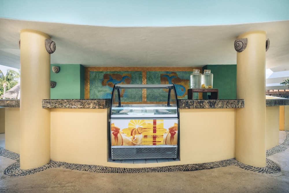 Iberostar Selection Paraíso Lindo - All Inclusive — Restaurant & bars in Playa del Carmen, Quintana Roo