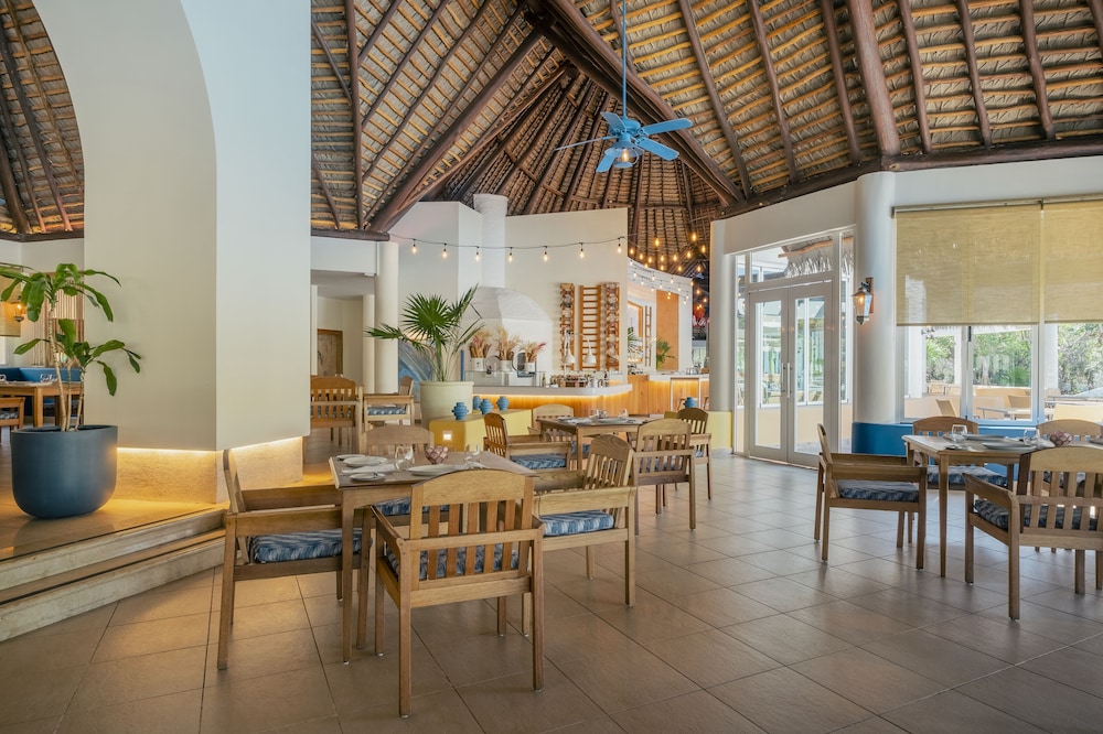 Iberostar Selection Paraíso Lindo - All Inclusive — Restaurant & bars in Playa del Carmen, Quintana Roo