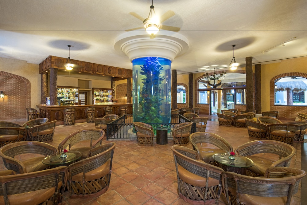 Iberostar Selection Paraíso Lindo - All Inclusive — Restaurant & bars in Playa del Carmen, Quintana Roo