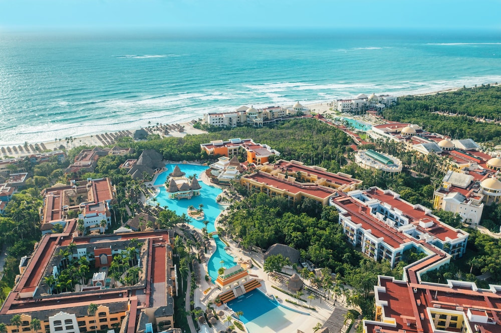 Iberostar Selection Paraíso Lindo - All Inclusive — Swimming pool in Playa del Carmen, Quintana Roo