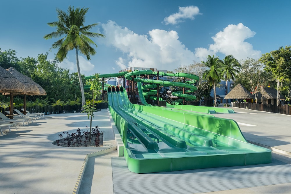 Iberostar Selection Paraíso Lindo - All Inclusive — Attractions for children in Playa del Carmen, Quintana Roo