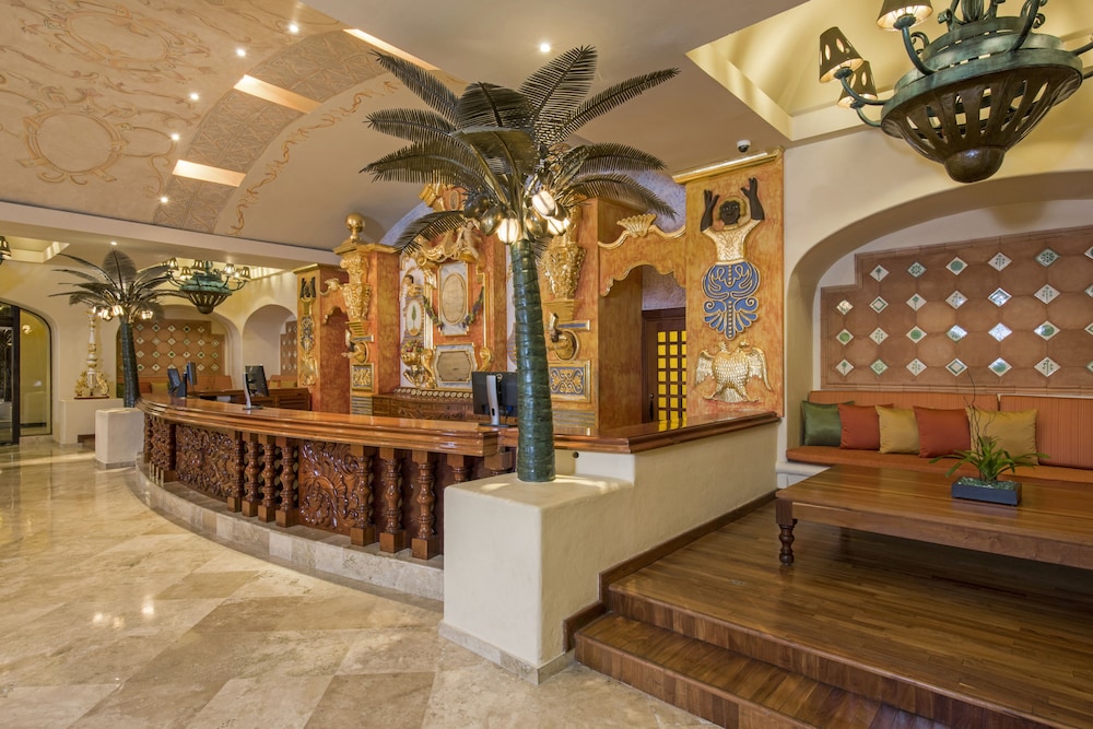 Iberostar Selection Paraíso Lindo - All Inclusive — Hotel building in Playa del Carmen, Quintana Roo