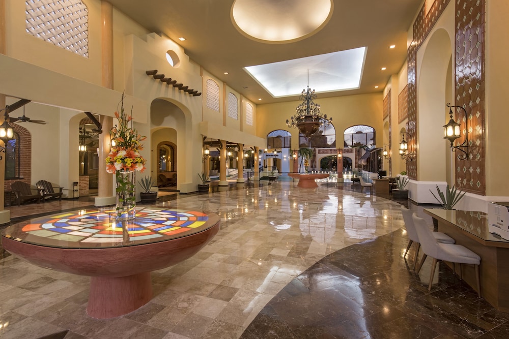 Iberostar Selection Paraíso Lindo - All Inclusive — Hotel building in Playa del Carmen, Quintana Roo