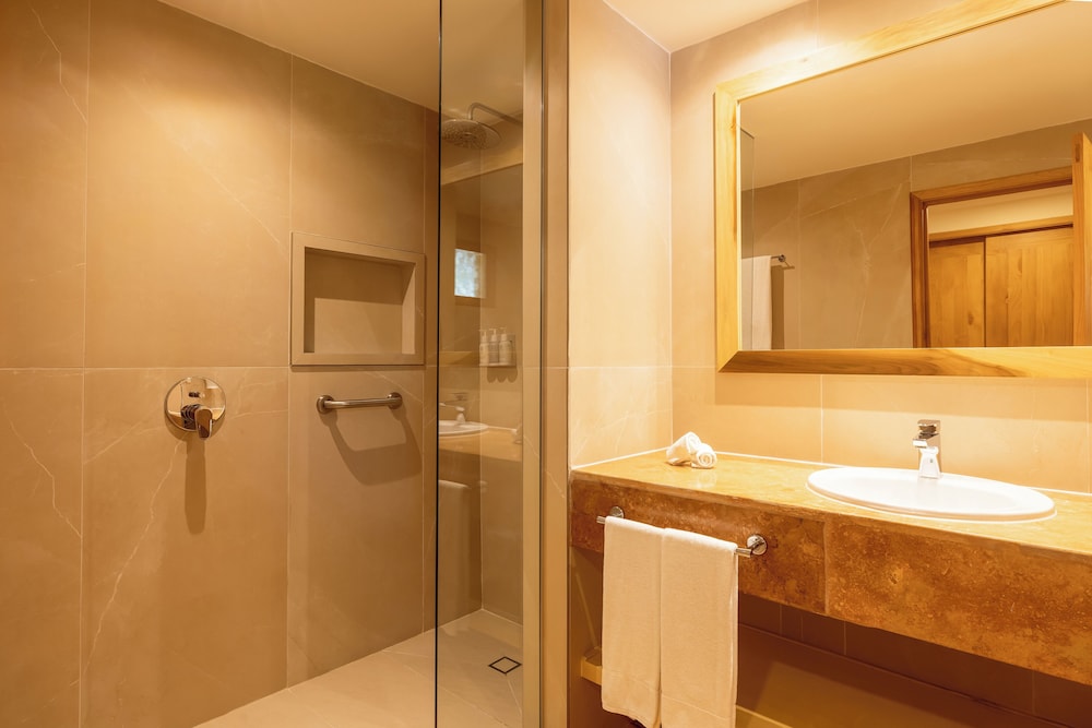 Iberostar Selection Paraíso Lindo - All Inclusive — Hotel rooms in Playa del Carmen, Quintana Roo