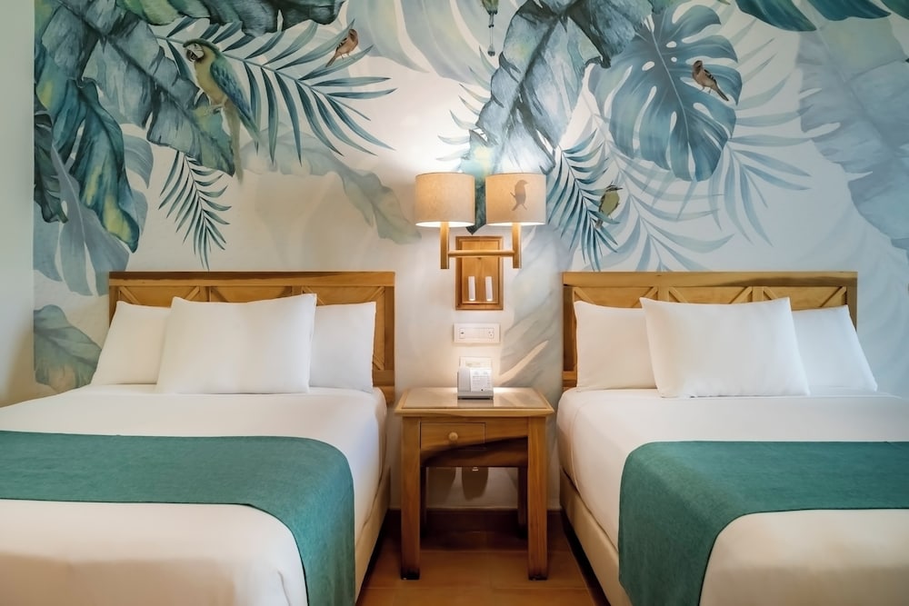 Iberostar Selection Paraíso Lindo - All Inclusive — Hotel rooms in Playa del Carmen, Quintana Roo