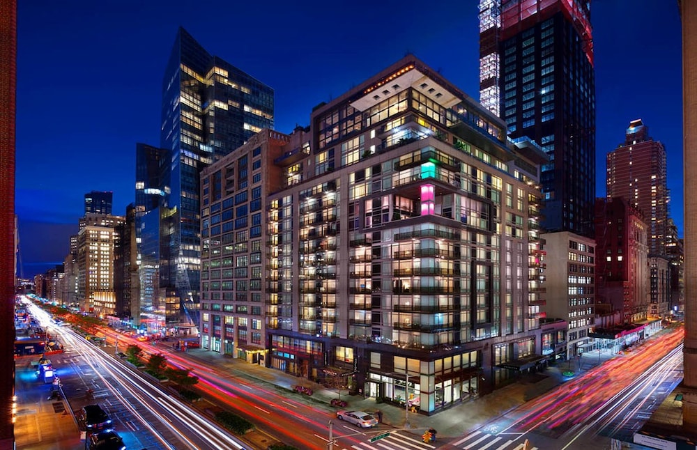 Royalton Park Avenue — Hotel building in New York City, New York State