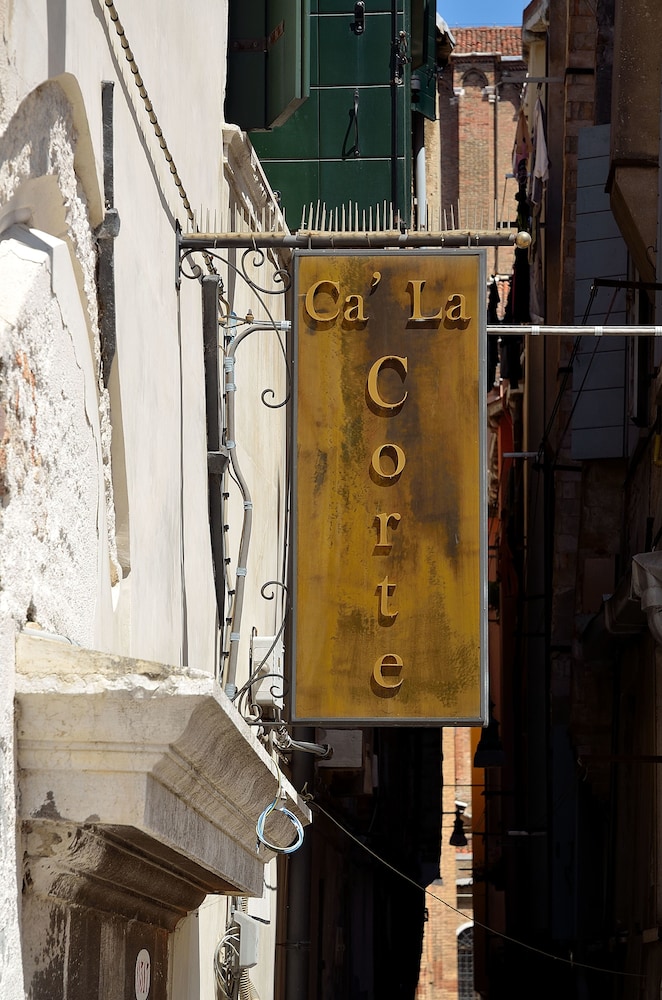 Locanda La Corte — Hotel building in Venice, Veneto
