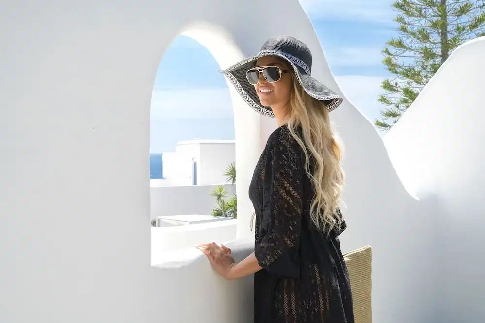 Bellissimo Resort — Hotel building in Ornos, South Aegean