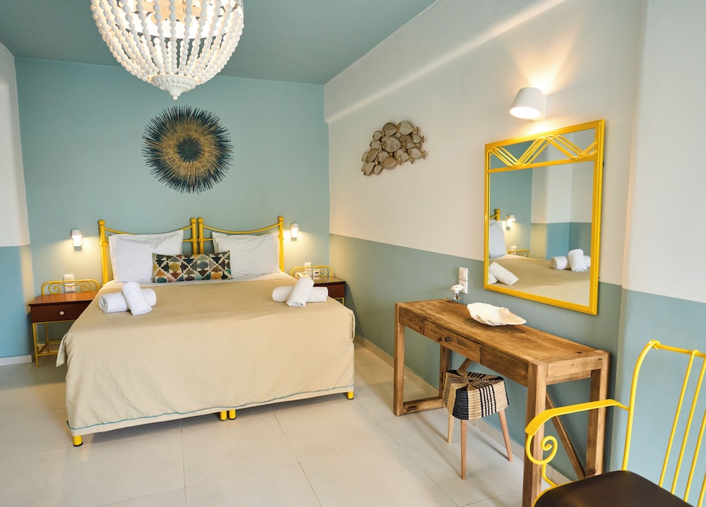 Bellissimo Resort — Hotel rooms in Ornos, South Aegean