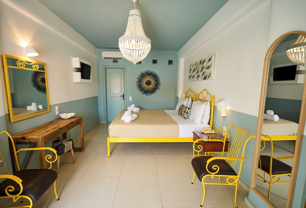 Bellissimo Resort — Hotel rooms in Ornos, South Aegean