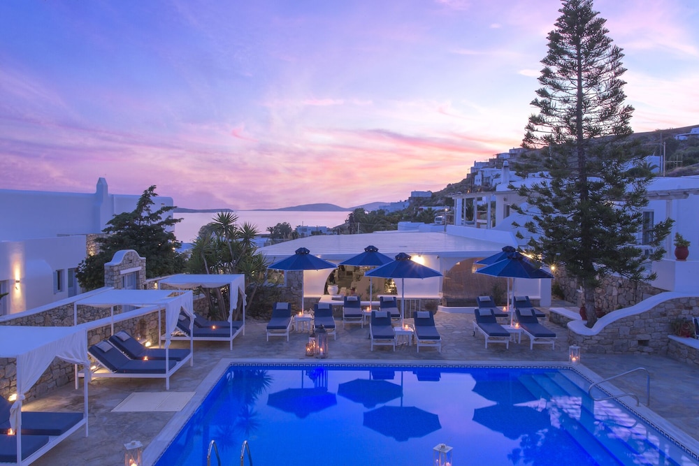 Bellissimo Resort — Main photo in Ornos, South Aegean