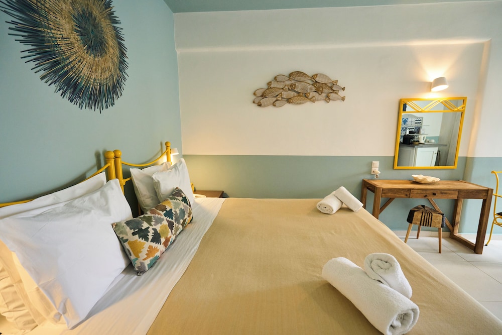 Bellissimo Resort — Hotel rooms in Ornos, South Aegean