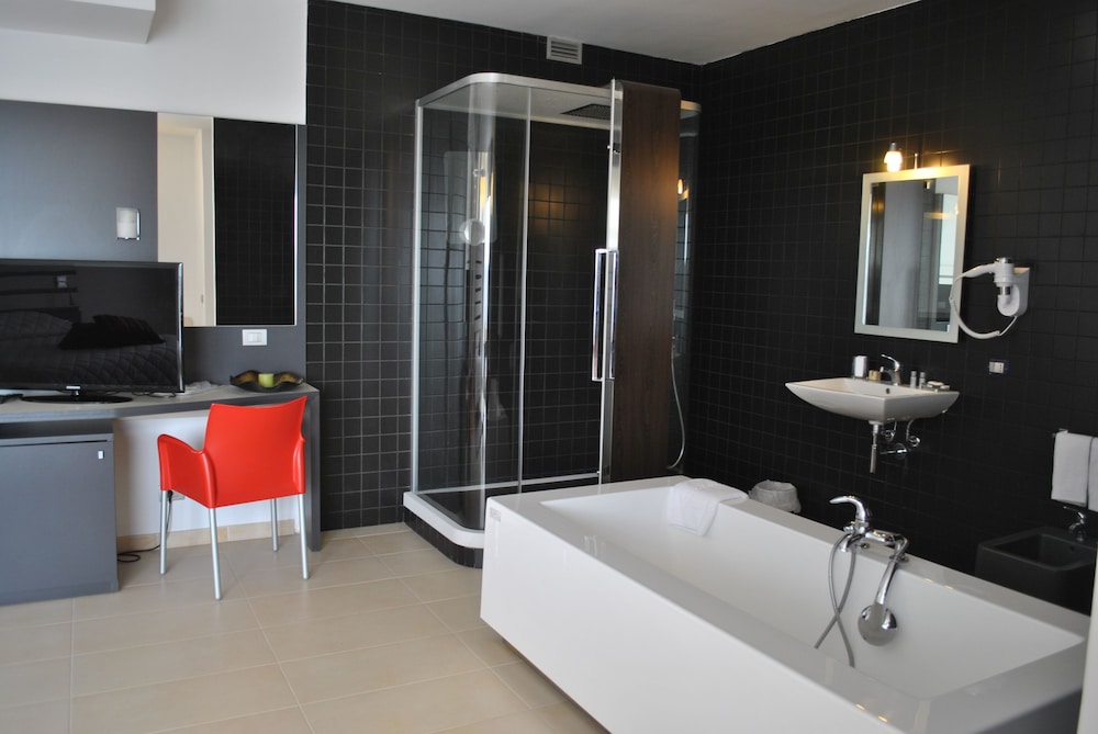 Althea Palace — Hotel rooms in Castelvetrano, Sicily
