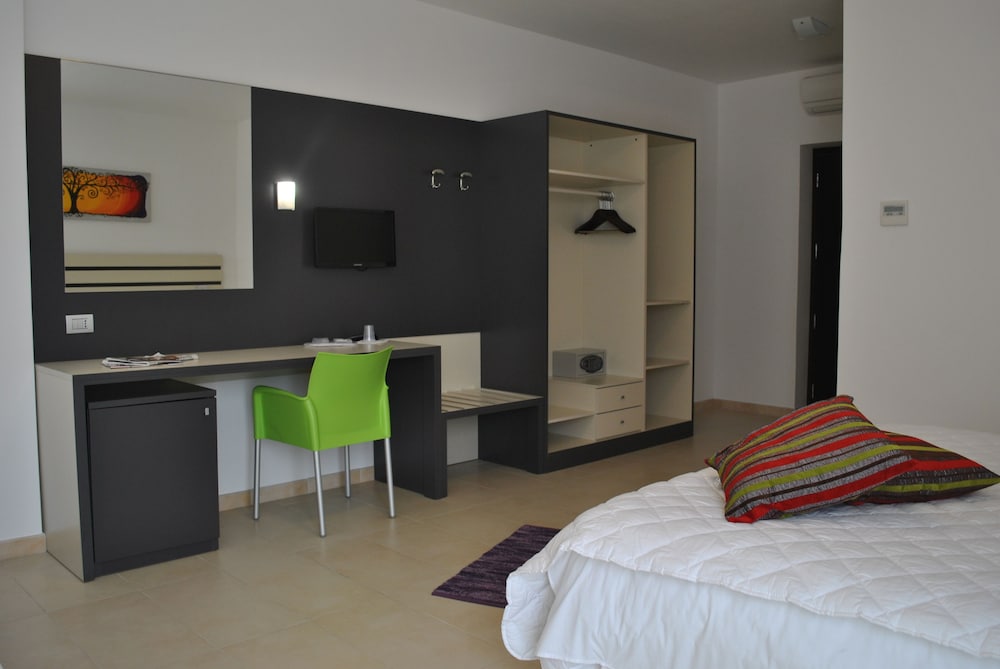 Althea Palace — Hotel rooms in Castelvetrano, Sicily