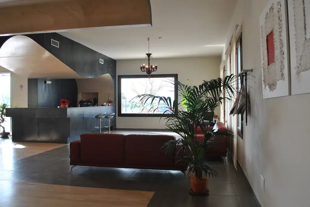 Althea Palace — Hotel rooms in Castelvetrano, Sicily