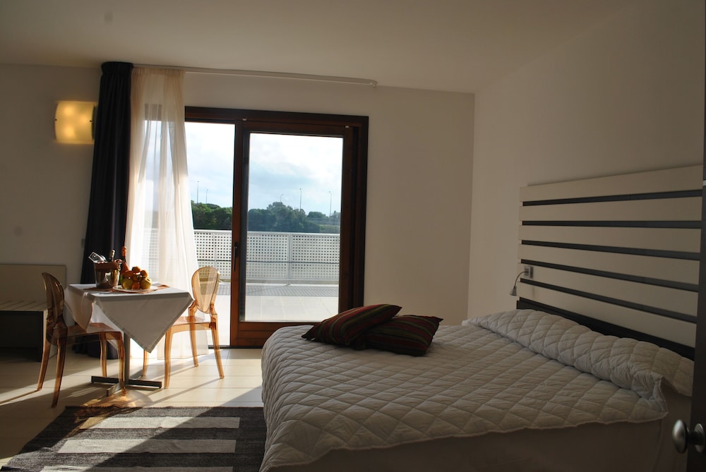Althea Palace — Hotel rooms in Castelvetrano, Sicily