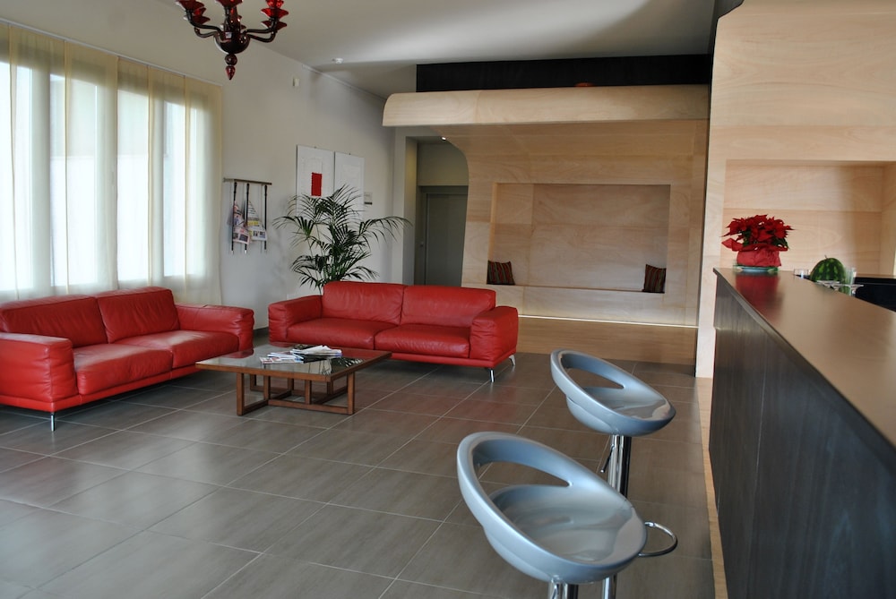 Althea Palace — Hotel rooms in Castelvetrano, Sicily