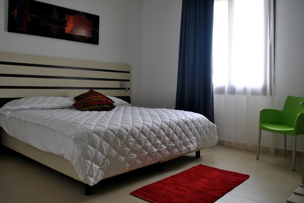 Althea Palace — Hotel rooms in Castelvetrano, Sicily