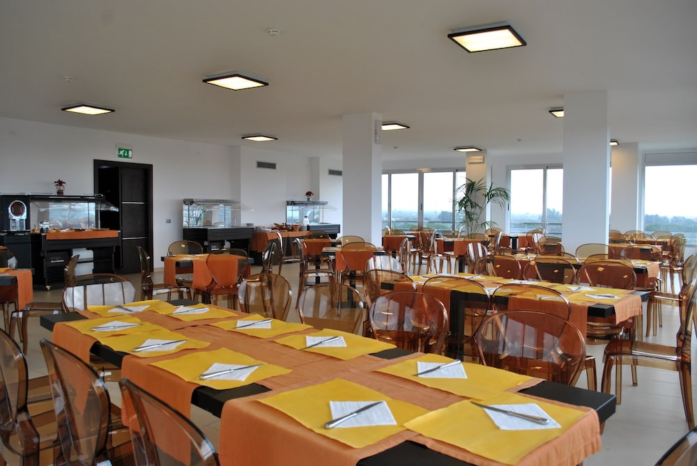 Althea Palace — Restaurant & bars in Castelvetrano, Sicily