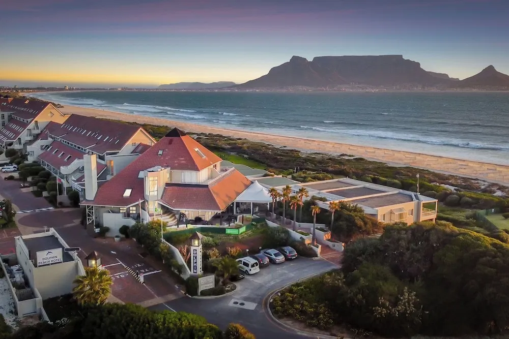 Dolphin Beach Hotel