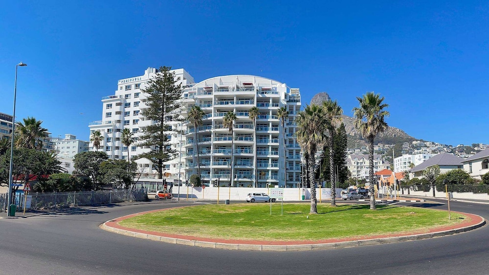 Peninsula All-Suite Hotel by Dream Resorts — Hotel building in Cape Town, Western Cape