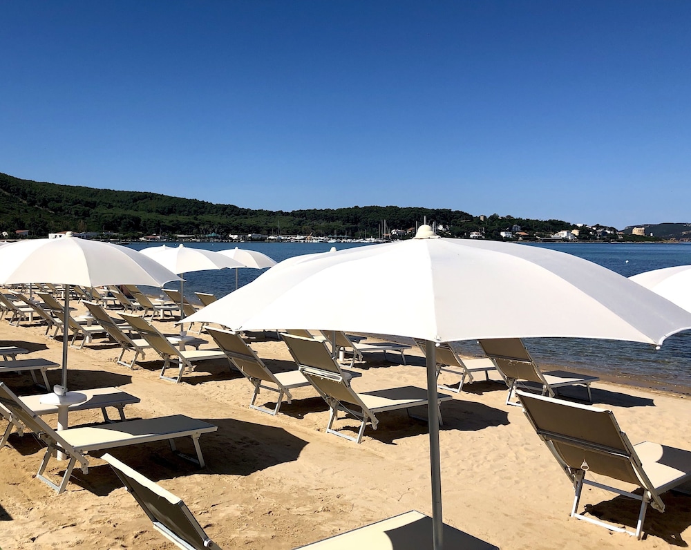 Hotel Corte Rosada – Adults Only Affiliated by Meliá — Beach in Alghero, Sardinia