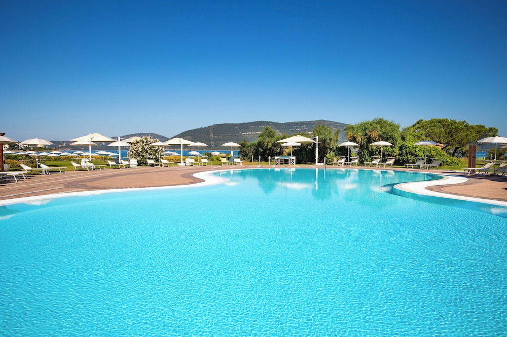 Hotel Corte Rosada – Adults Only Affiliated by Meliá — Swimming pool in Alghero, Sardinia