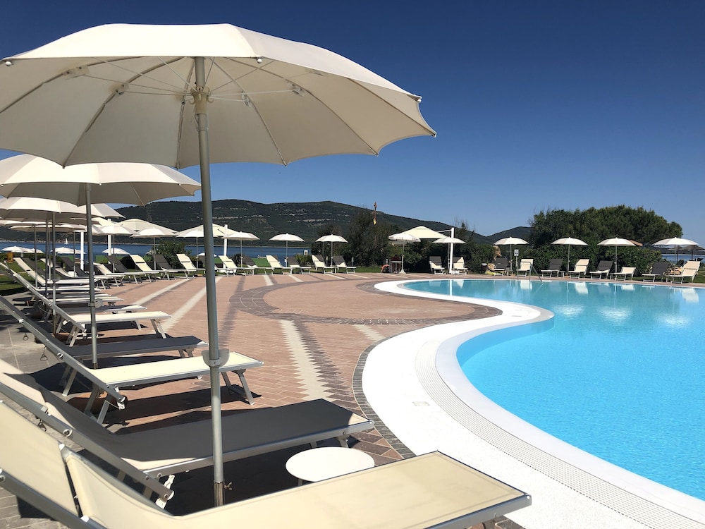 Hotel Corte Rosada – Adults Only Affiliated by Meliá — Swimming pool in Alghero, Sardinia