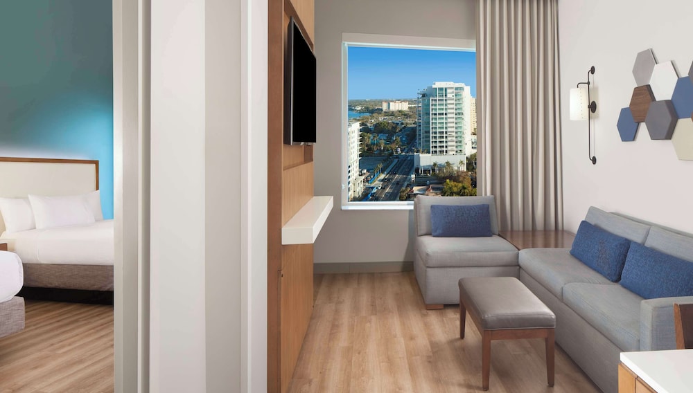 Embassy Suites by Hilton Sarasota, FL — Hotel rooms in Sarasota, Florida