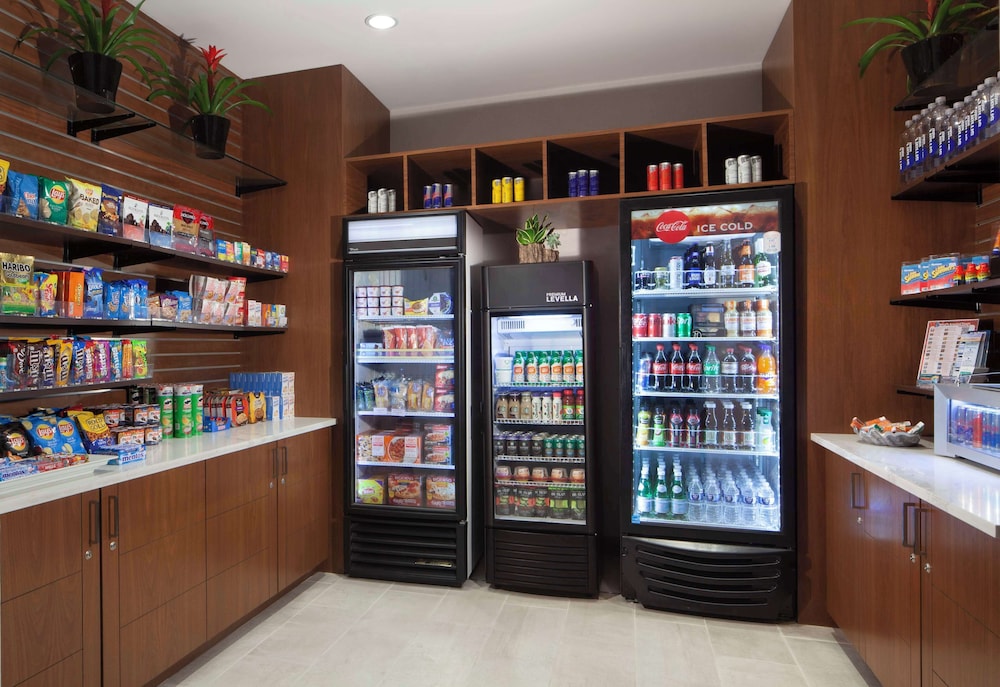 Embassy Suites by Hilton Sarasota, FL — Restaurant & bars in Sarasota, Florida