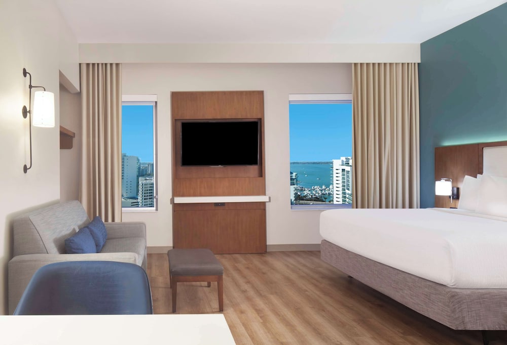 Embassy Suites by Hilton Sarasota, FL — Hotel rooms in Sarasota, Florida