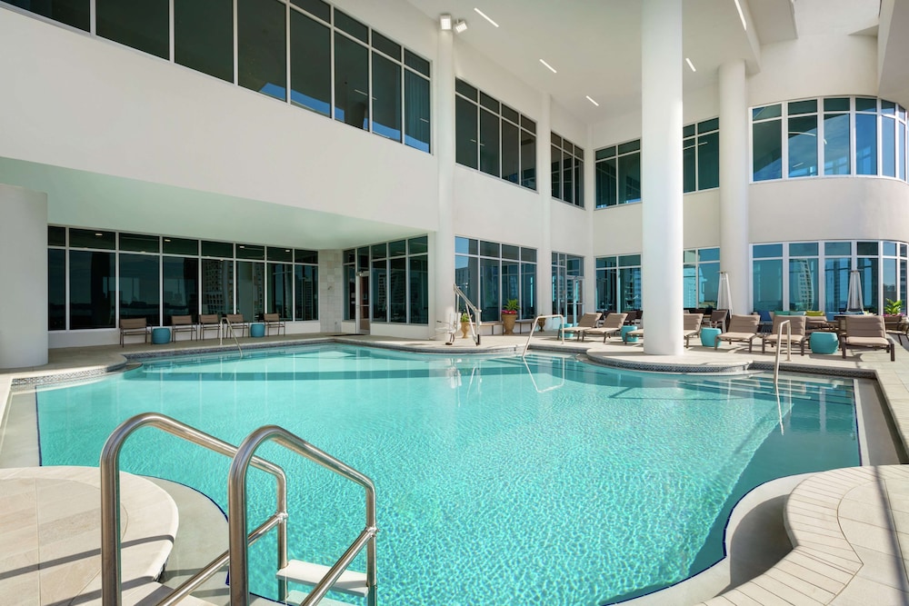 Embassy Suites by Hilton Sarasota, FL — Swimming pool in Sarasota, Florida