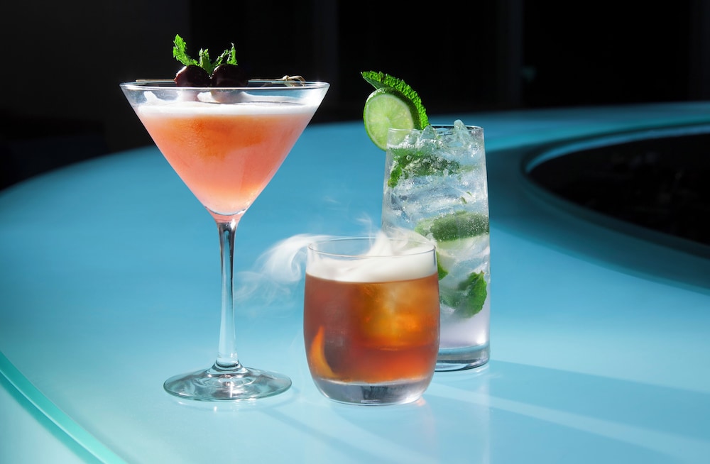 Embassy Suites by Hilton Sarasota, FL — Restaurant & bars in Sarasota, Florida