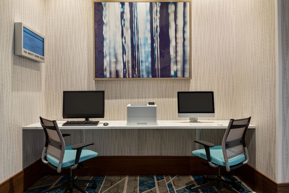 Embassy Suites by Hilton Sarasota, FL — Hotel building in Sarasota, Florida