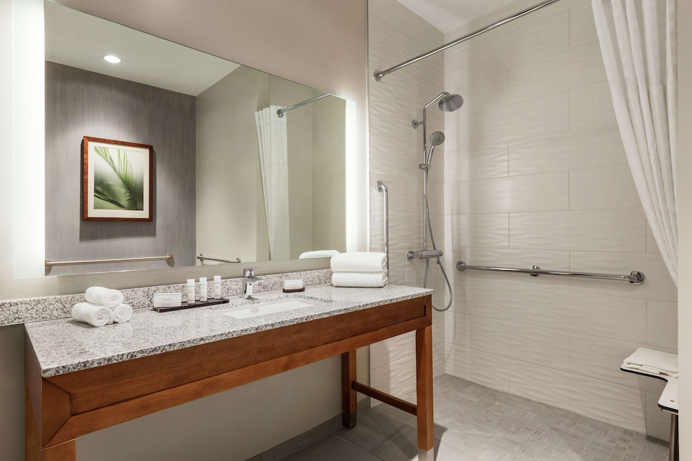 Embassy Suites by Hilton Sarasota, FL — Hotel rooms in Sarasota, Florida