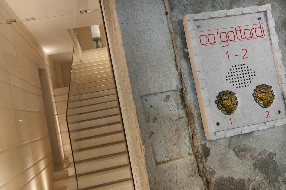 Ca' Gottardi — Hotel building in Venice, Veneto