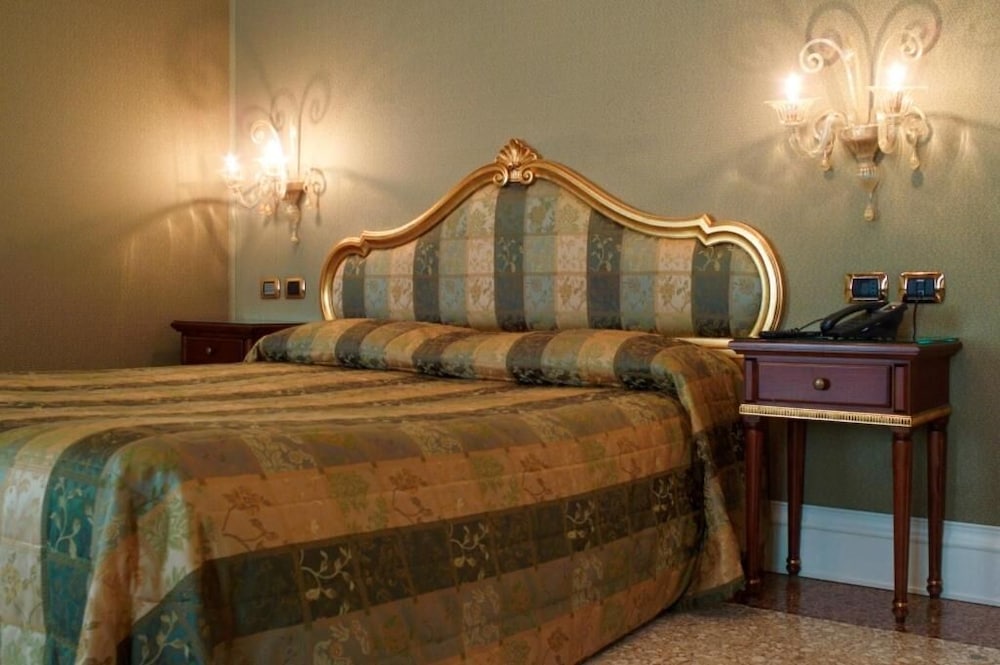 Ca' Gottardi — Hotel rooms in Venice, Veneto