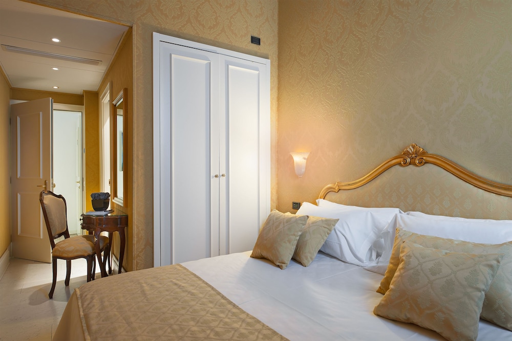 Ca' Gottardi — Hotel rooms in Venice, Veneto